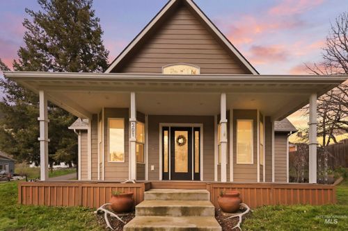 301 State St, Juliaetta, ID, 83535-6104 | Card Image