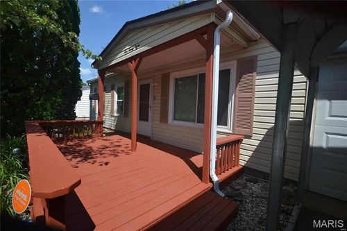 528 Saint Paul Dr, Cahokia, IL, 62206-1752 | Card Image