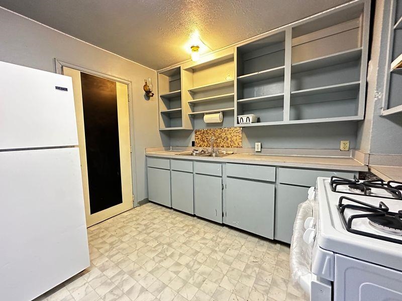 Residential in Hoonah 4