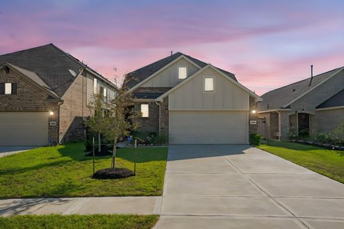 17214 Broadleaf Oak Dr, Hockley, TX, 77447-2190 | Card Image