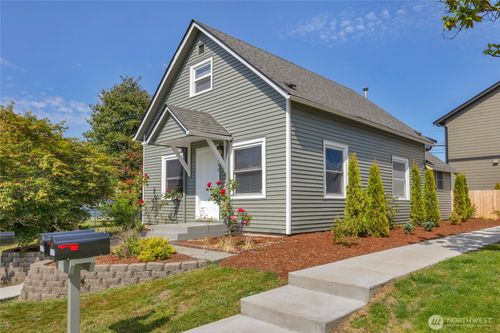 a-1925 Lombard Ave, Everett, WA, 98201-2358 | Card Image