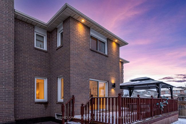 520 Ceremonial Dr, House other with 4 bedrooms, 3 bathrooms and 3 parking in Mississauga ON | Image 36
