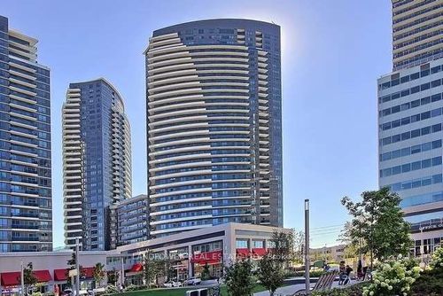820-7161 Yonge St, Thornhill, ON, L3T0C8 | Card Image