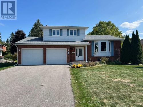 12 Victoria Avenue, Smith-Ennismore-Lakefield (Lakefield), ON, K0L2H0 | Card Image