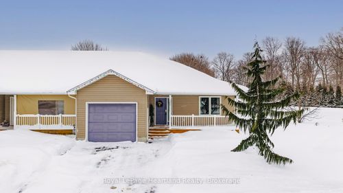 180 Toronto Blvd, Clinton, ON, N0M1L0 | Card Image