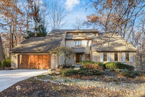 3313 Glen Oaks Ct, Lewis Center, OH, 43035-9344 | Card Image