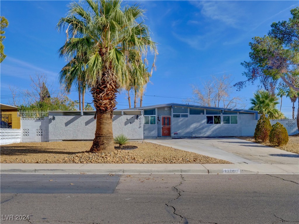 Burnham Ave, Las Vegas, NV 89169