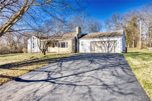 1929 Grange View Drive, Beavercreek, OH, 45432 | Card Image