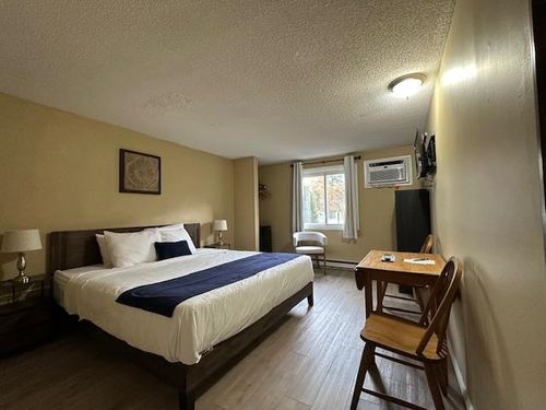 106-2955 White Mountain Hwy, North Conway, NH, 03860-5111 | Card Image