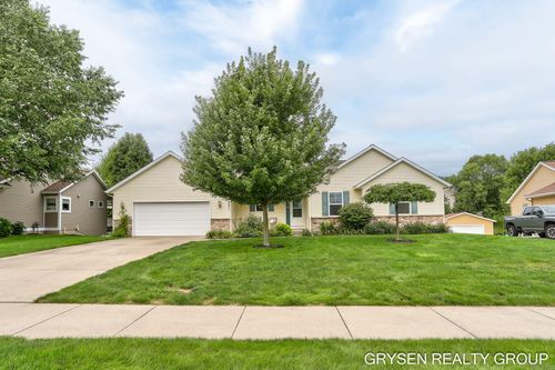 7483 Medinah Dr, Hudsonville, MI, 49426-7562 | Card Image