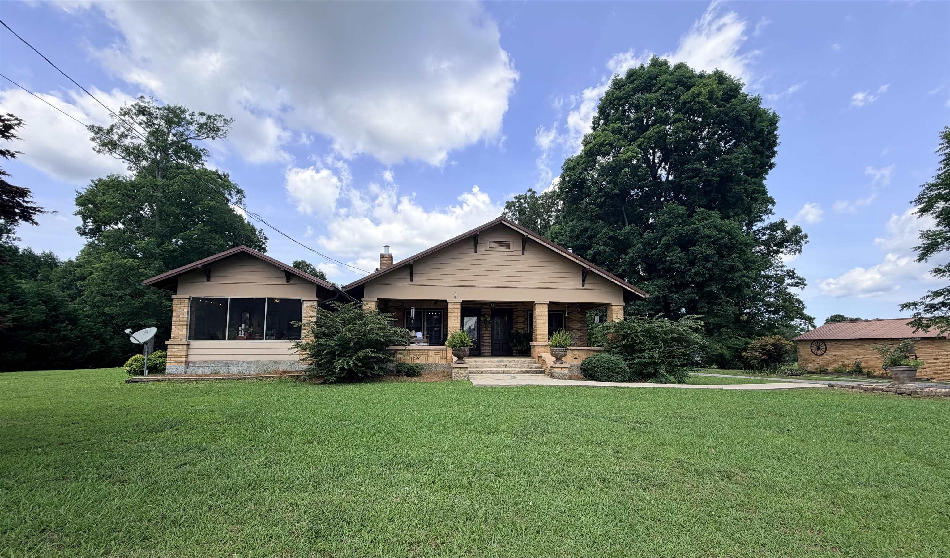 Residential in Holly Pond 3