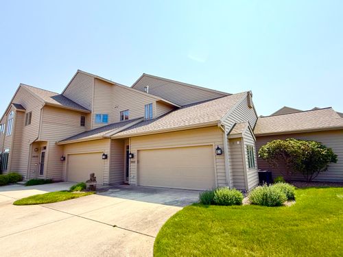 3633 Marina View Pt, Muskegon, MI, 49441-6420 | Card Image