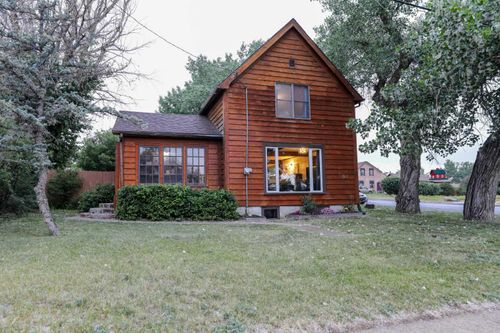 {{alt}} | Card Image