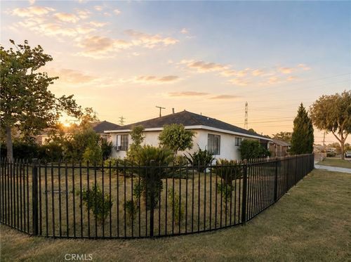 10305 Muroc St, Bellflower, CA, 90706-2748 | Card Image