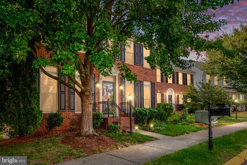 16316 Admeasure Cir, WOODBRIDGE, VA, 22191-4792 | Card Image