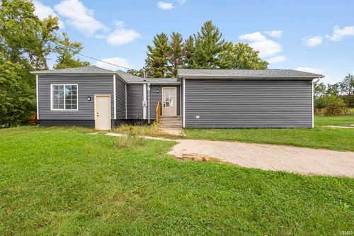 3202 N 300 E, Rolling Prairie, IN, 46371-9519 | Card Image