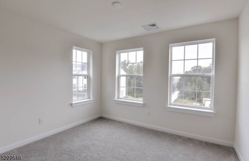 Residential Lease in Rockaway Twp. 5
