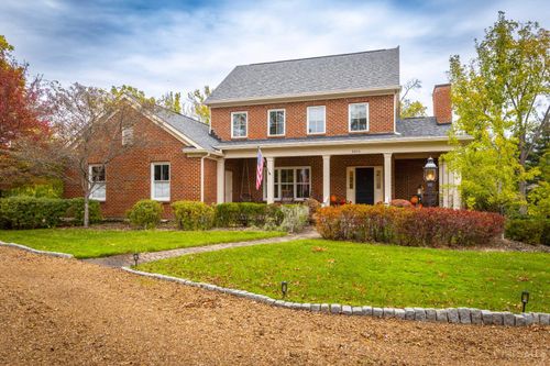 9850 Zig Zag Rd, Montgomery, OH, 45242-6311 | Card Image