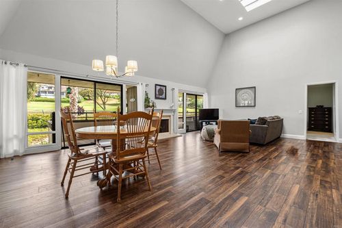 unit-b9-2537 Navarra Dr, Carlsbad, CA, 92009-7052 | Card Image