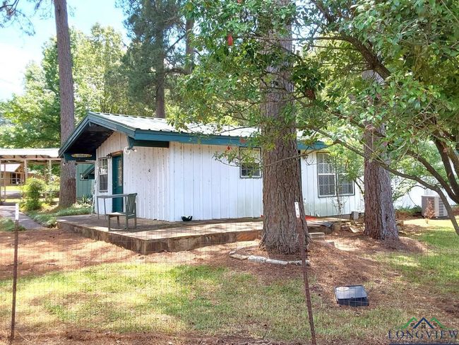 296 Crestwood Dr, House other with 2 bedrooms, 2 bathrooms and null parking in Avinger TX | Image 21