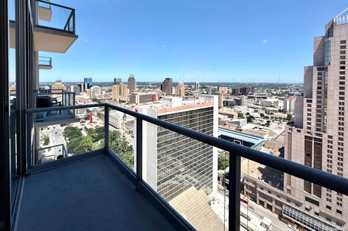 unit-2606-610 E Market St, San Antonio, TX, 78205-2663 | Card Image