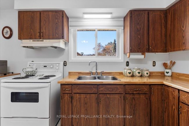 197 Chatterton Valley Cres, House other with 3 bedrooms, 2 bathrooms and 6 parking in Foxboro ON | Image 16