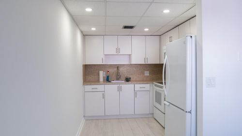 302f-400 Sw 134th Way, PEMBROKE PINES, FL, 33027-1645 | Card Image