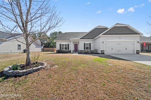 809 Lavender Ct, Hubert, NC, 28539-3990 | Card Image