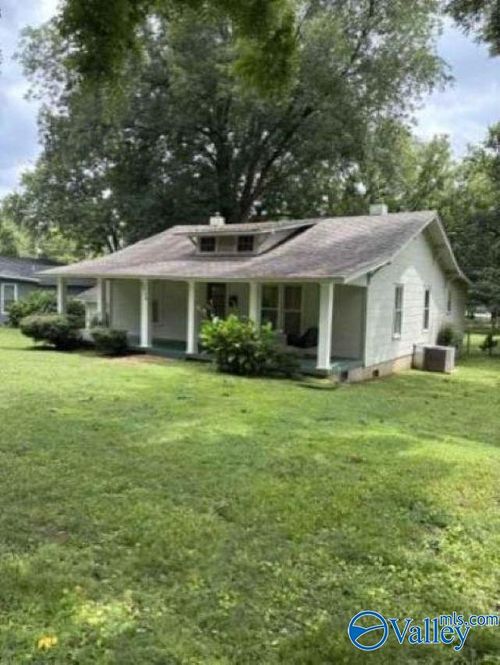 1116 Mckinley Ave Ne, Huntsville, AL, 35801-2932 | Card Image