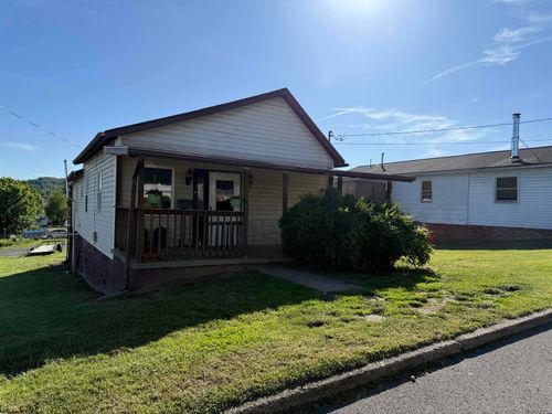 1705 Pride Ave, Clarksburg, WV, 26301-1658 | Card Image