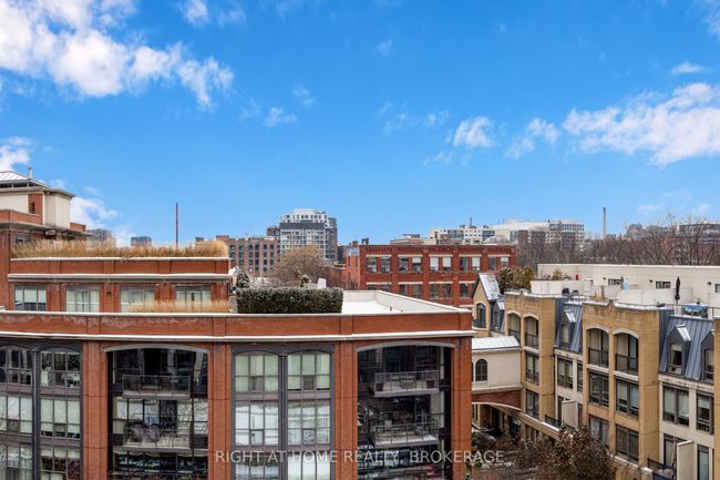 703 - 18 Beverley St, Condo with 3 bedrooms, 2 bathrooms and 2 parking in Toronto ON | Image 27