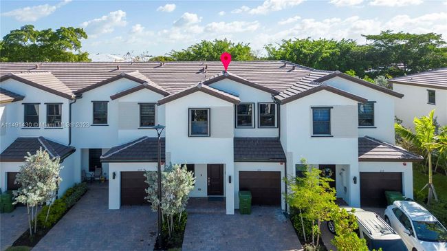 231 Sw 159 Th Ter, Townhouse with 3 bedrooms, 3 bathrooms and null parking in Pembroke Pines FL | Image 22