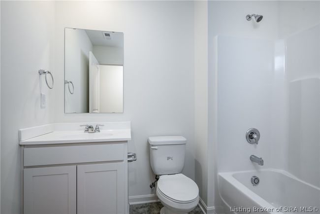 812 Haley Ln, Home with 3 bedrooms, 3 bathrooms and null parking in Jeffersonville IN | Image 25
