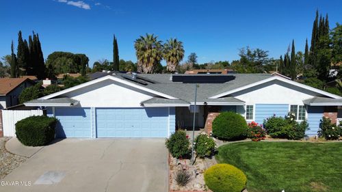 42826 19th St W, Lancaster, CA, 93534-6223 | Card Image