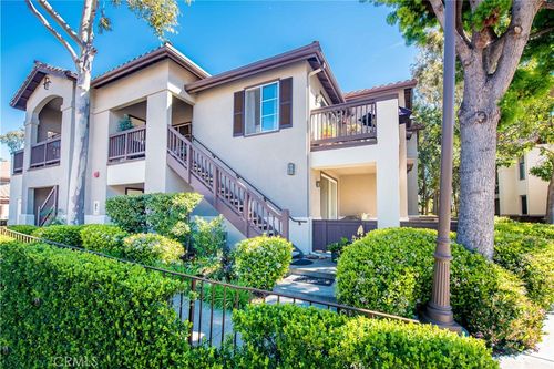 709-2960 Champion Way, Tustin, CA, 92782-1234 | Card Image