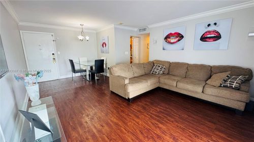 apt-f7-7226 Sw 94th Pl, Miami, FL, 33173-3234 | Card Image