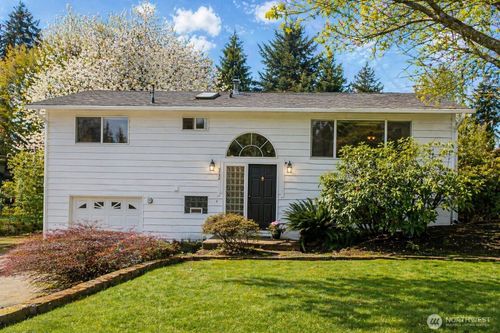 3302 177th Place Sw, Lynnwood, WA, 98037 | Card Image