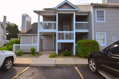 1523 N Oakhill Drive, South Bend, IN, 46637-5678 | Card Image