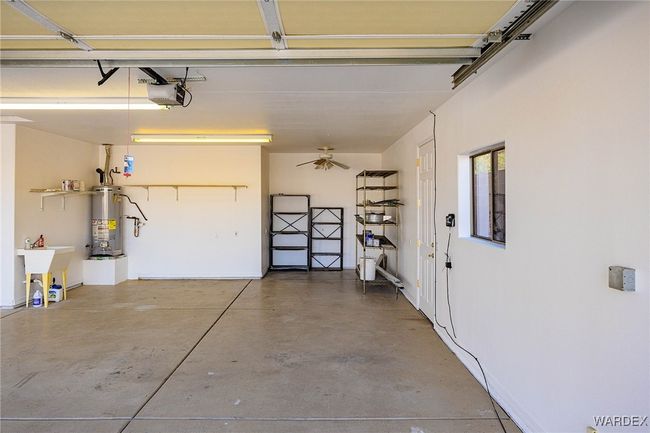 Garage | Image 27