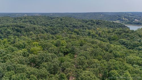 180 E Wyandotte Ave, Wyandotte, OK, 74370 | Card Image