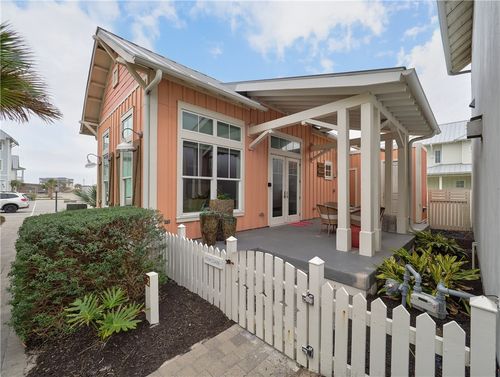 2-600 Center Sq N, Port Aransas, TX, 78373 | Card Image