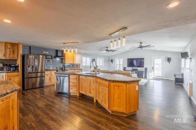 1300 N Big Tree Ln, House other with 4 bedrooms, 3 bathrooms and 4 parking in Kuna ID | Image 8