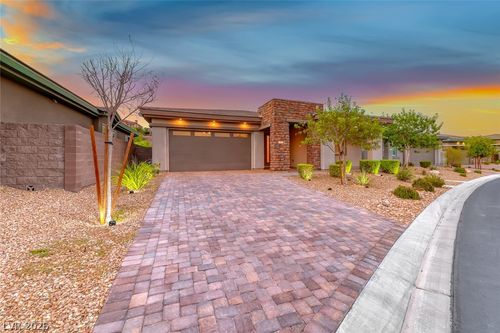 72 Reflection Cove Dr, Henderson, NV, 89011-4287 | Card Image
