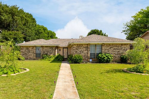 1865 Juniper Ln, Lewisville, TX, 75077-2763 | Card Image