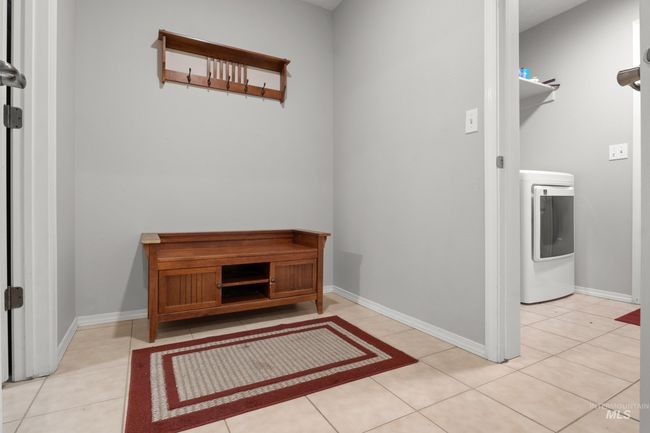 9143 W Alderberry Dr, House other with 5 bedrooms, 3 bathrooms and 2 parking in Boise ID | Image 10