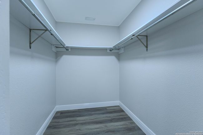 10215 Rafter O Trl, House other with 5 bedrooms, 2 bathrooms and null parking in Helotes TX | Image 14