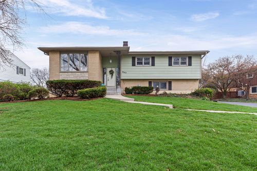 6543 S Stough St, Willowbrook, IL, 60527-5335 | Card Image