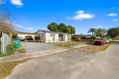 7625 14th Ct, Miami, FL, 33147-5721 | Card Image