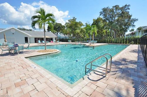 w-102-113 Wading Bird Cir, NAPLES, FL, 34110-1297 | Card Image