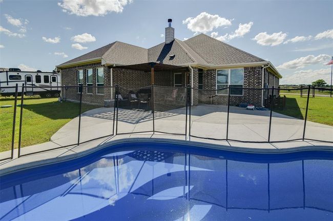 7816 Wheatland Court, House other with 4 bedrooms, 3 bathrooms and null parking in Godley TX | Image 26